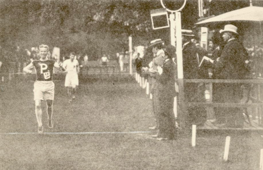 George Orton décroche une médaille d'or aux jeux de Paris en 1900. (Photo: upenn.edu)